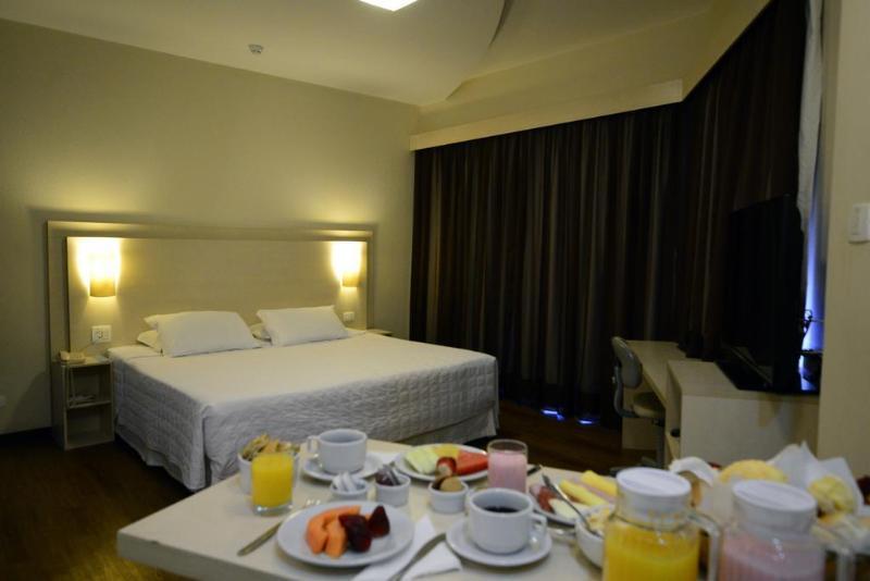 Golden Blue Hotel Лондрина Экстерьер фото